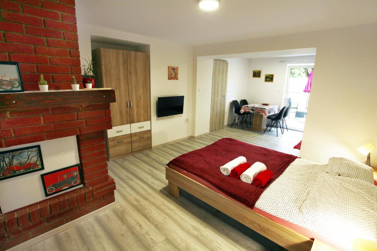 Hilltop Apartments Red & Blue Πορτορόζ Εξωτερικό φωτογραφία