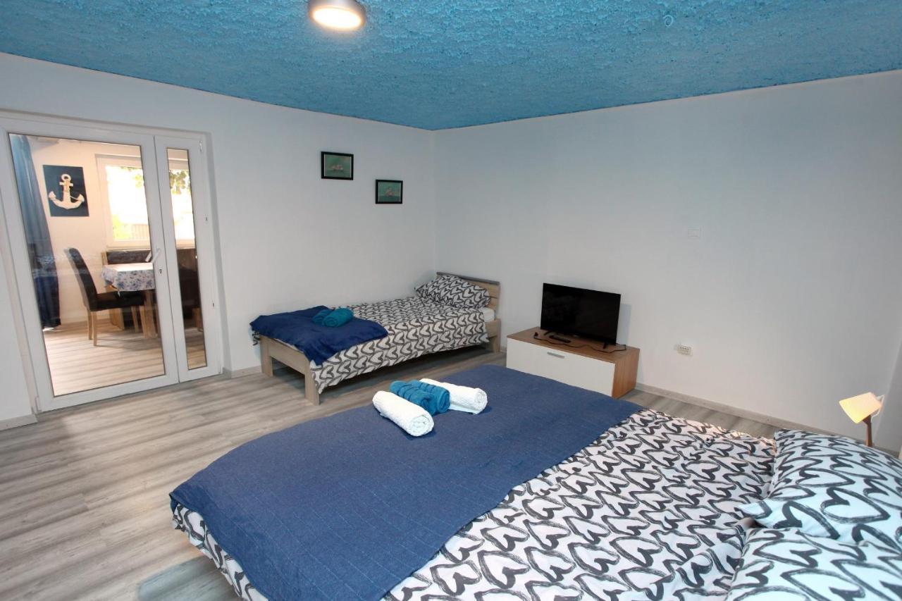 Hilltop Apartments Red & Blue Πορτορόζ Εξωτερικό φωτογραφία
