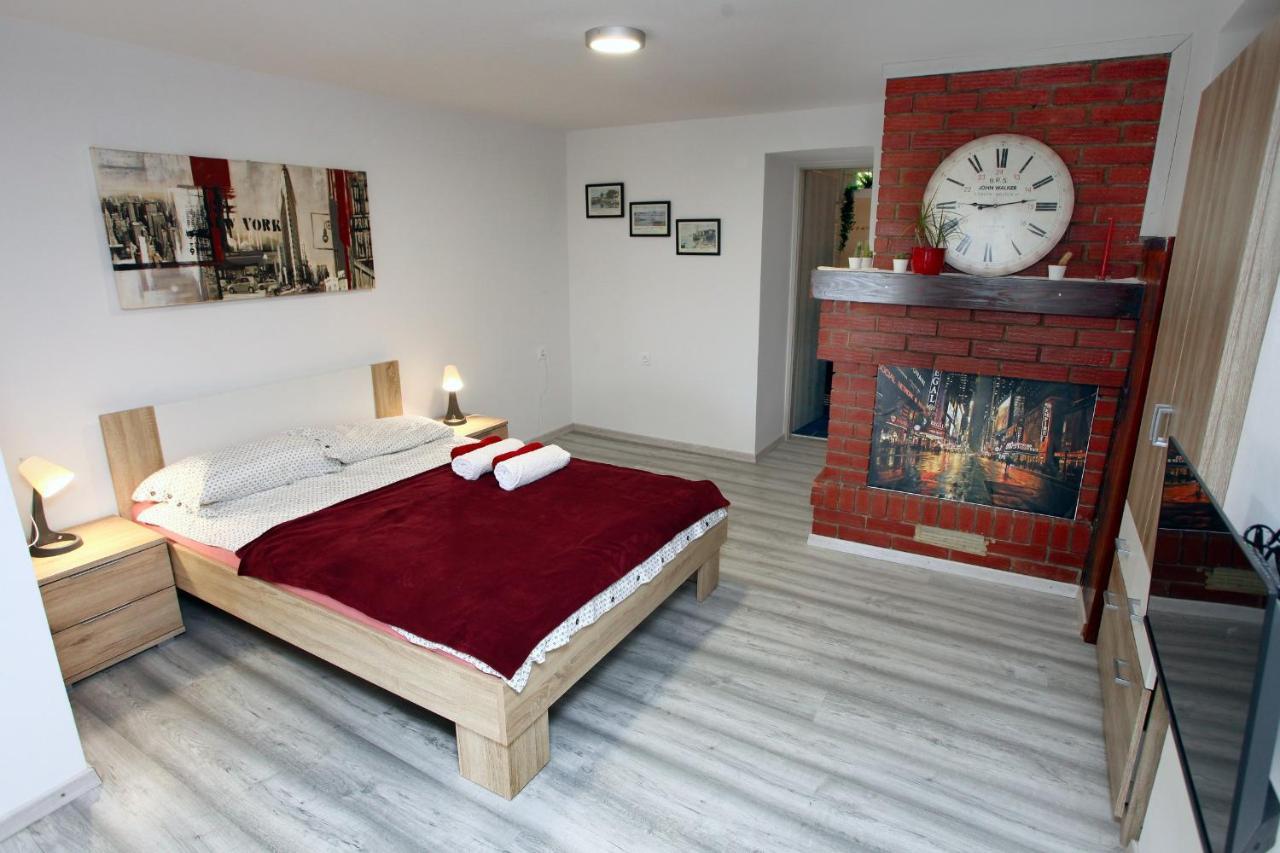 Hilltop Apartments Red & Blue Πορτορόζ Εξωτερικό φωτογραφία