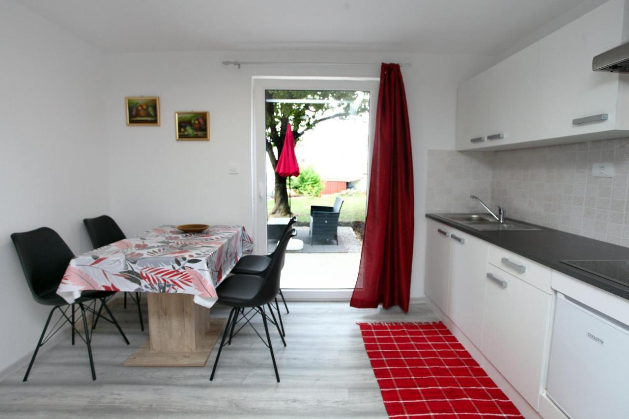 Hilltop Apartments Red & Blue Πορτορόζ Εξωτερικό φωτογραφία